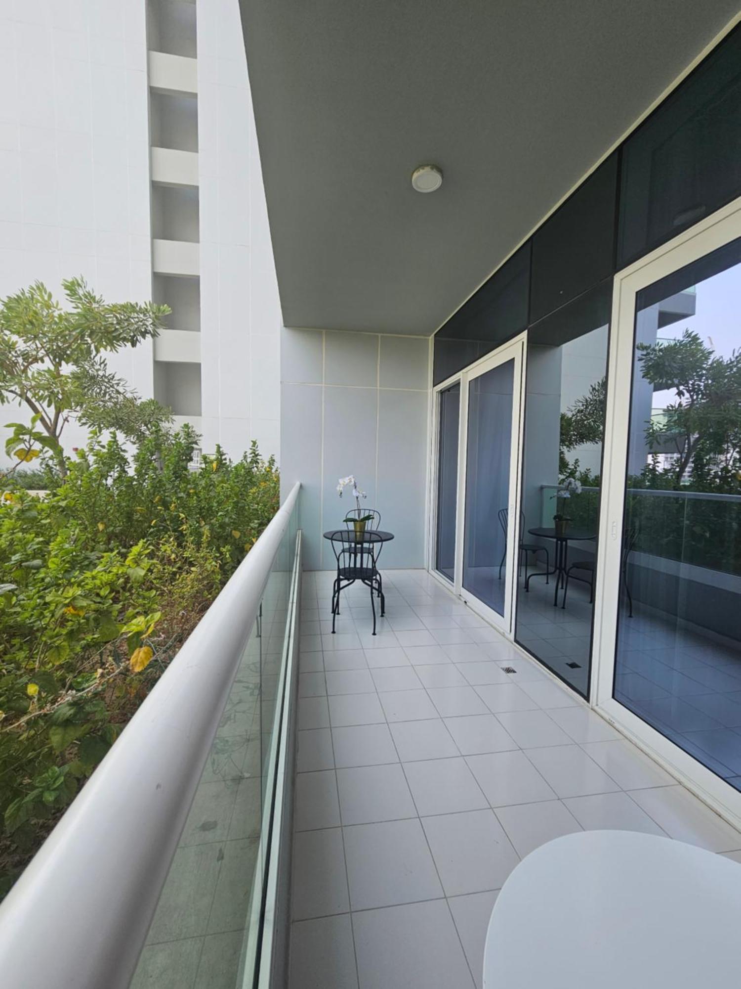 Wonderful Reva Aparthotel Downtown Dubai Exterior photo